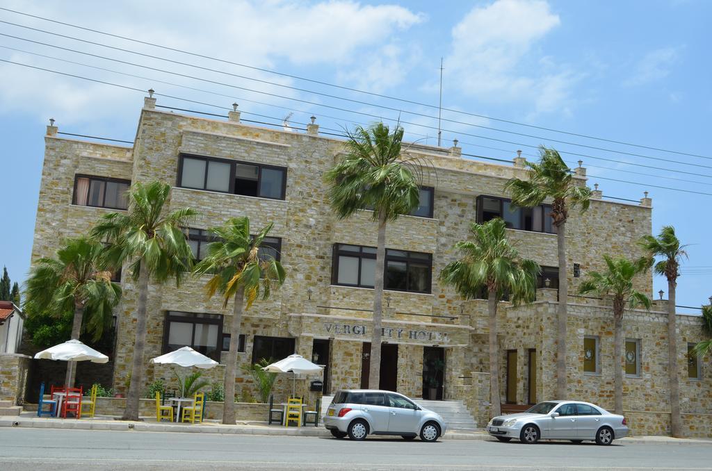 בורוקליני Vergi City Hotel מראה חיצוני תמונה